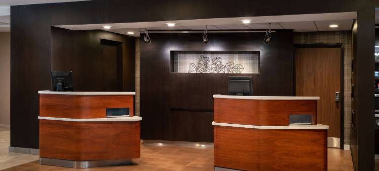 凤凰城卡梅尔巴克索尼斯塔精选酒店(Sonesta Select Phoenix Camelback)图片