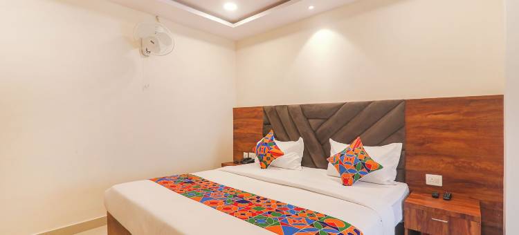 Fabhotel 拉赫纳宫殿和宴会厅(FabHotel Rachna Palace and Banquets - Nr Lekhraj Metro Station)图片
