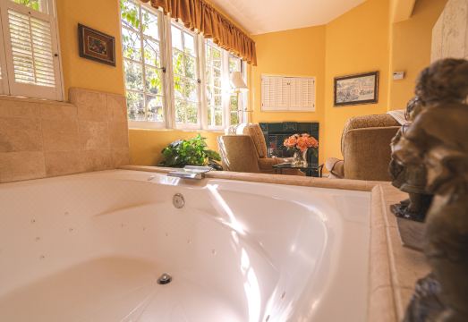 Old Monterey Inn Hotel Overview