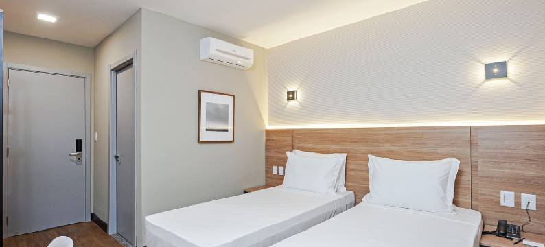 古里提巴机场斯拉维耶罗酒店(Slaviero Curitiba Aeroporto)图片