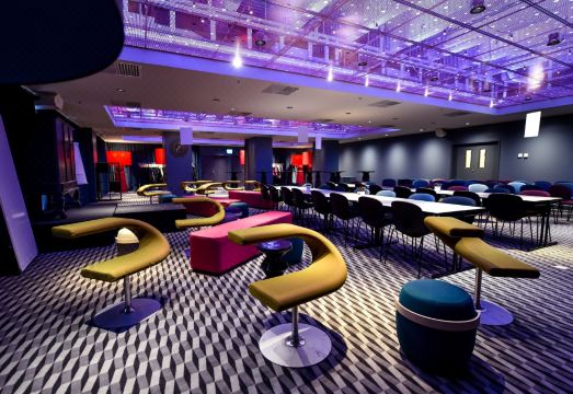 Scandic Triangeln Hotel Overview