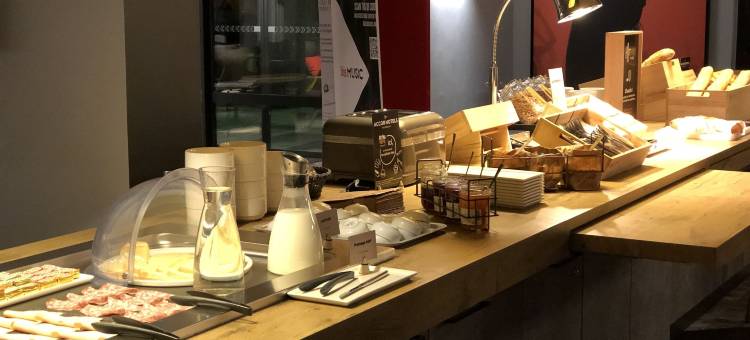 宜必思默伦酒店(Ibis Melun)图片