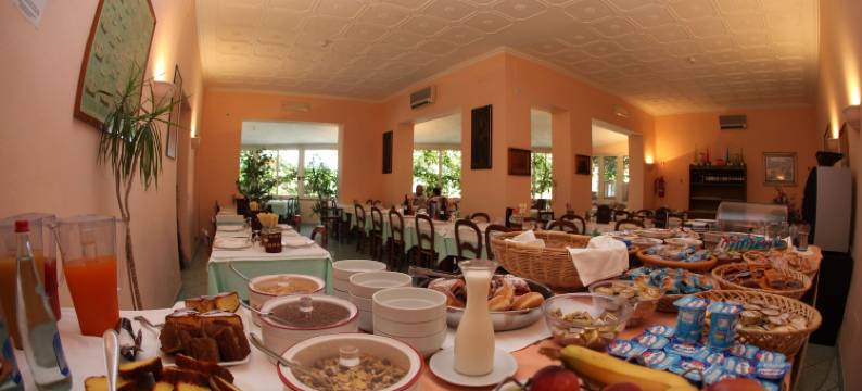 罗西洛可酒店(Hotel Lo Scirocco)图片