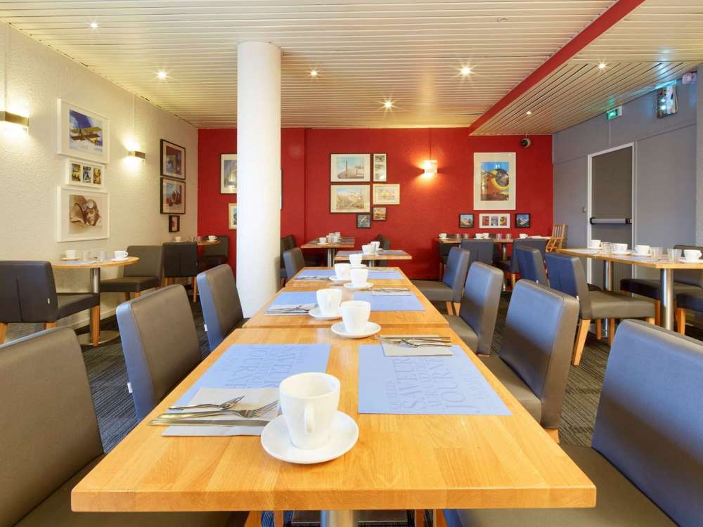 Kyriad Orly AÉROPORT - Athis Mons Over view