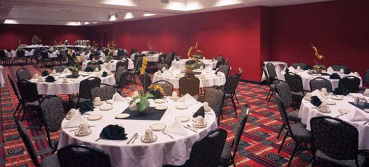 Holiday Inn 皮沃基密尔沃基西(Holiday Inn Pewaukee-Milwaukee West)图片