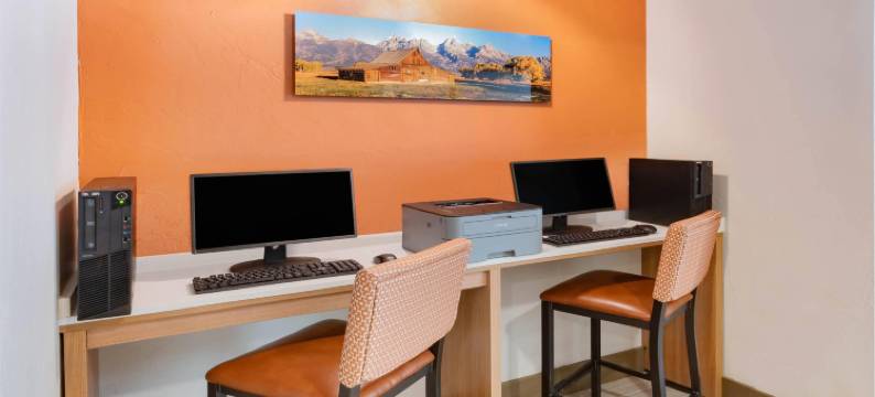 乔治敦湖麦客达温德姆酒店(Microtel Inn & Suites by Wyndham Georgetown Lake)图片