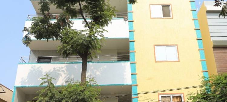 瓦拉希异域酒店(FabHotel Lexus Grand- Nr Gsm Mall, Miyapur)图片