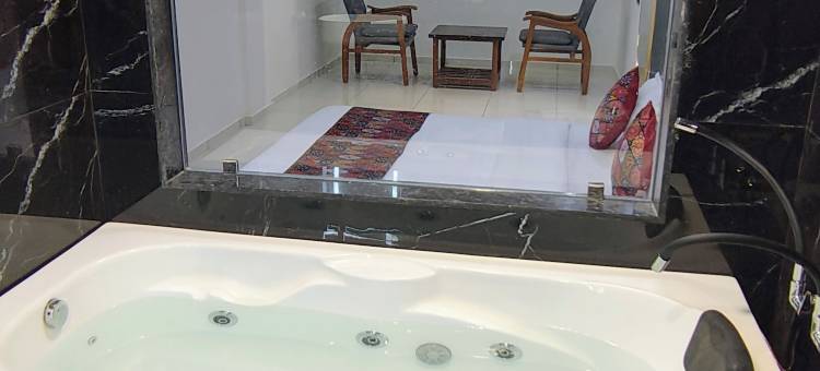 皇家庄园酒店 - 拉杰克特(FabHotel Royal Manor - Hospital Chowk)图片