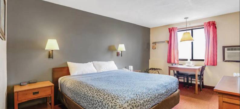 伊克诺旅馆- Junction City I-70 近 Fort Riley(Econo Lodge Junction City I-70 Near Fort Riley)图片