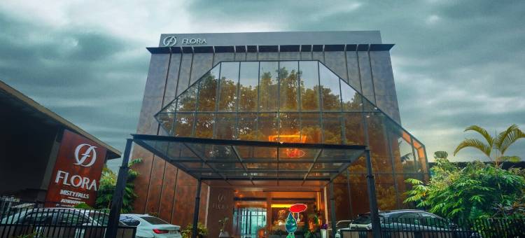 Flora Misty Falls Athirappilly图片