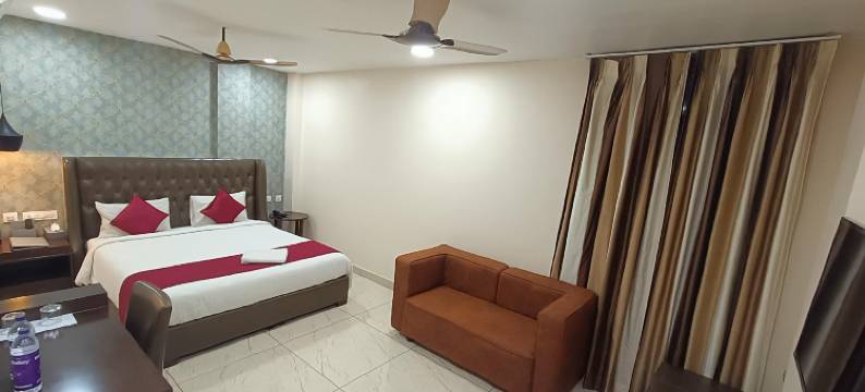 阿克夏亚大酒店(New Akshay Grand)图片