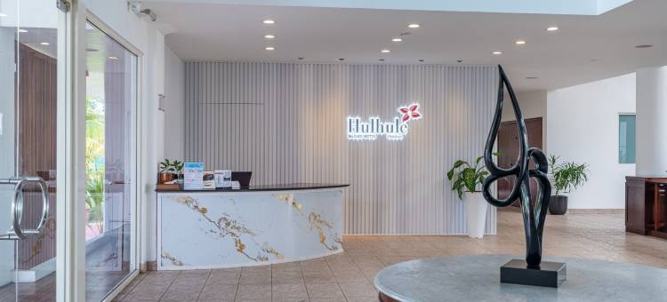 瑚湖尔岛酒店(Hulhule Island Hotel)图片