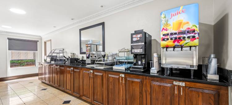 亨德森红顶PLUS酒店(Red Roof PLUS+ Henderson)图片