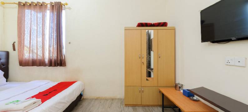 巴淡岛红多兹四季酒店(RedDoorz @ Cikitsu Batam)图片