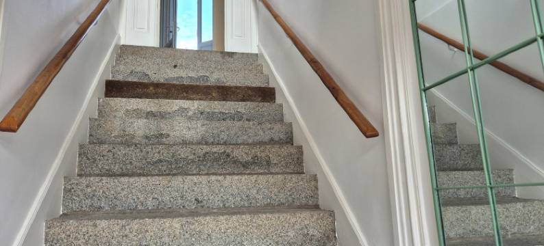 Charming house close to the centre in Granville图片