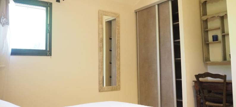 Stone House near Châteauneuf-du-Pape Vineyards图片