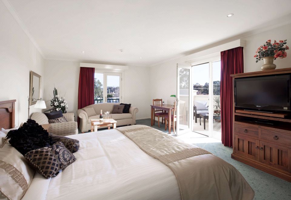 Best Western Crystal Inn Hotel Overview