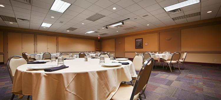 贝斯特韦斯特阳光岭酒店及会议中心(Best Western Sunridge Inn  Conference Center)图片