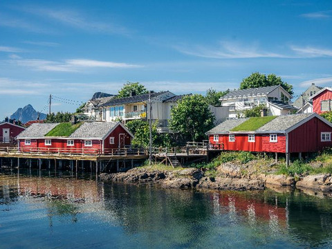 斯温诺亚罗布尔酒店