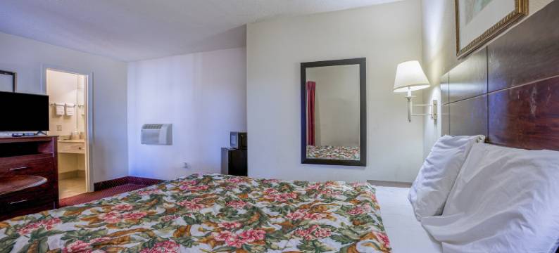 Whispering Pines by Hotel O 怀特斯通 VA(Whispering Pines by Hotel O Whitestone VA)图片