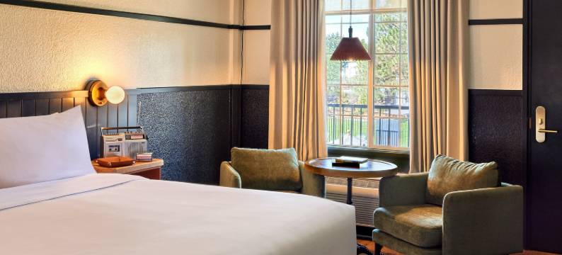 位于NAU/市中心附近的High Country汽车旅馆(High Country Motor Lodge - Near Nau and Downtown)图片