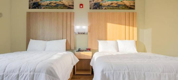 红狮酒店及套房阿代尔斯维尔(Royal Inn & Suites)图片
