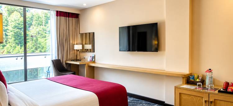 穆里下托帕华美达度假村(Ramada by Wyndham Murree Lower Topa Resort)图片