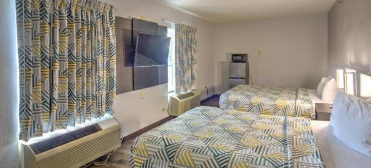 利伯蒂维尔6号汽车旅馆(Motel 6 Libertyville, IL)图片