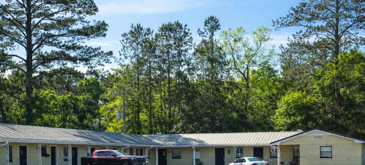 里维埃拉汽车旅馆，靠近美国84号公路的埃尔巴企业区(Riviera Motel Elba Near Enterprise US 84)图片
