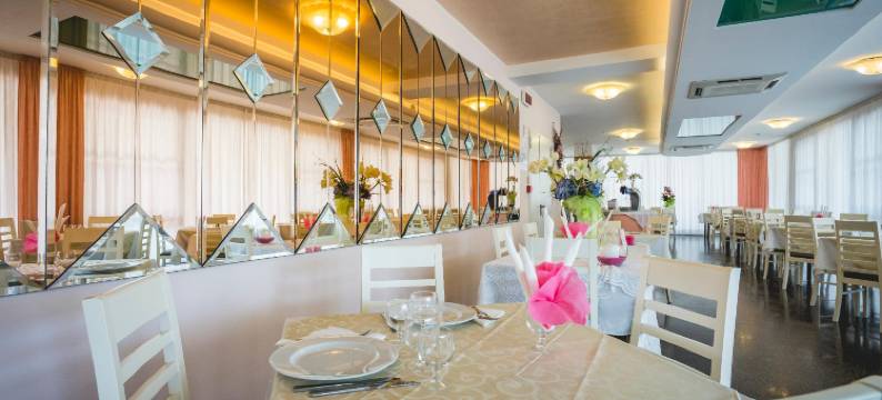 拉斐尔酒店(Hotel Raffaello)图片