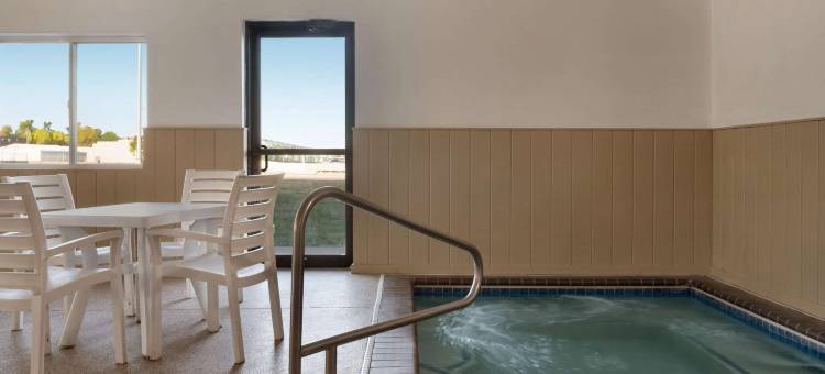 苏福尔斯温德姆速8酒店(Super 8 by Wyndham Sioux Falls)图片