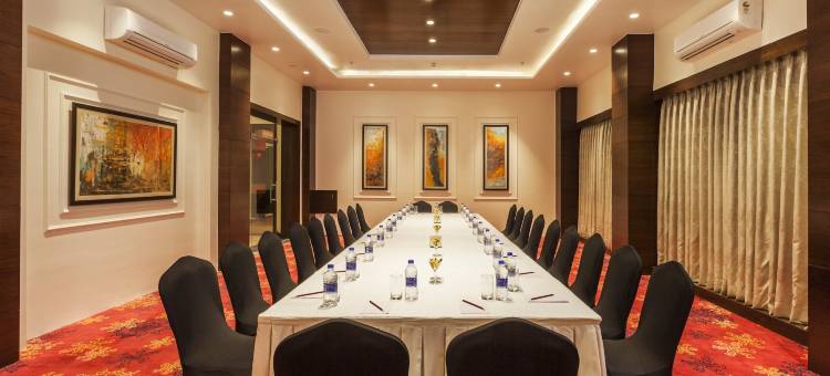 红狐由柠檬树酒店，阿尔瓦尔(Red Fox by Lemon Tree Hotels, Alwar)图片