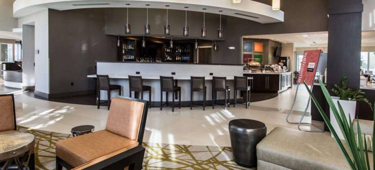 迈阿密机场北舒适套房酒店(Comfort Suites Miami Airport North)图片