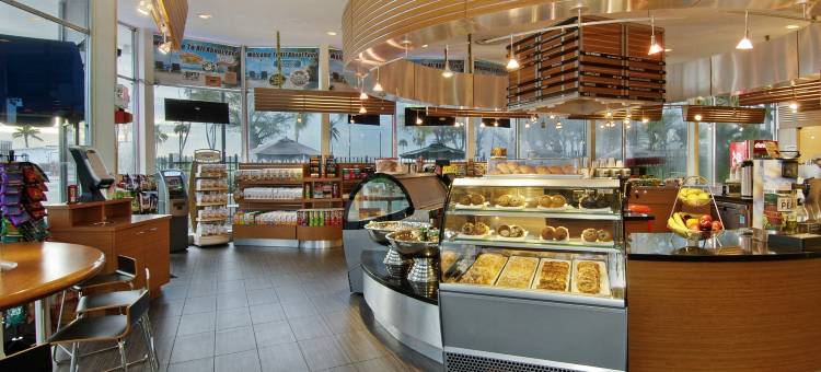 劳德代尔堡巴伊亚马尔海滩希尔顿逸林酒店(Bahia Mar Fort Lauderdale Beach - DoubleTree by Hilton)图片