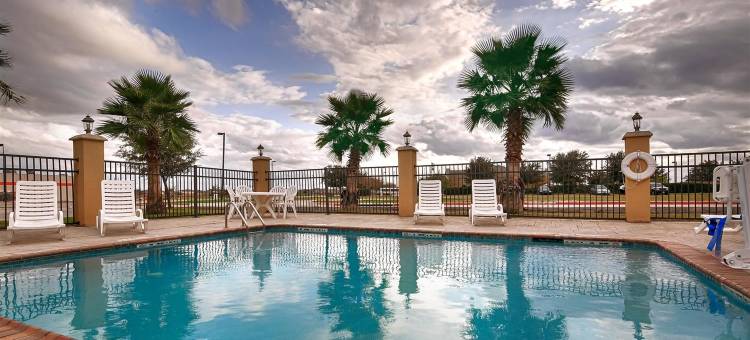 巴斯特罗普派恩斯贝斯特韦斯特酒店(Best Western Bastrop Pines Inn)图片