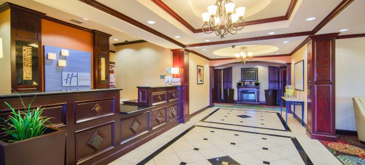 特雷尔智选假日套房酒店(Holiday Inn Express & Suites Terrell)图片