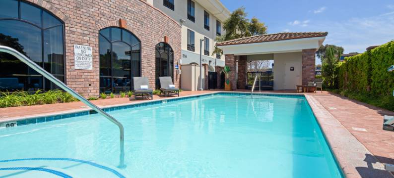 阿塔斯卡德罗智选假日套房酒店(Holiday Inn Express & Suites ATASCADERO by IHG)图片