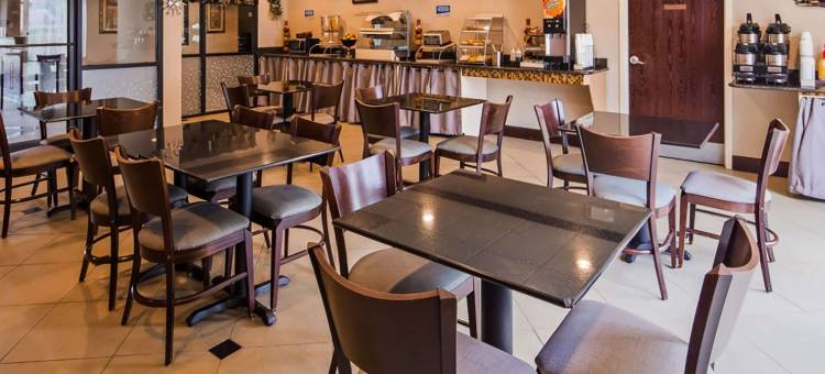 Baymont by Wyndham la Vergne图片