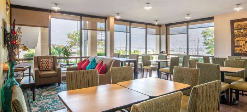 西沃斯堡凯艺酒店(Quality Inn West Fort Worth)图片