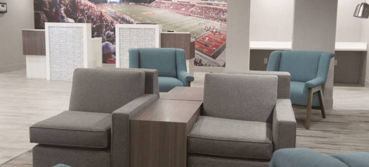 匹兹堡拉昆塔温德姆套房酒店(La Quinta Inn & Suites by Wyndham Pittsburg)图片