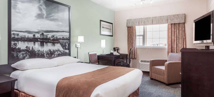 萨斯卡通近萨斯卡通机场速8酒店(Super 8 by Wyndham Saskatoon Near Saskatoon Airport)图片