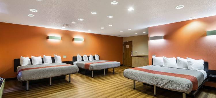 利伯蒂维尔6号汽车旅馆(Motel 6 Libertyville, IL)图片