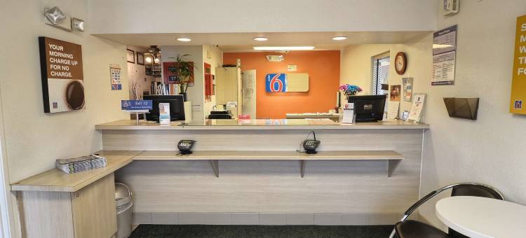 科达伦6号汽车旅馆(Motel 6 Coeur d'Alene, ID)图片