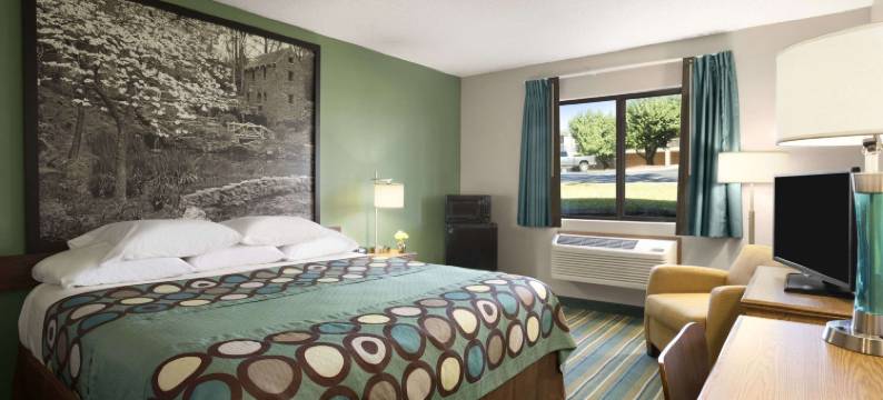 贝茨维尔速8酒店(Super 8 by Wyndham Batesville)图片