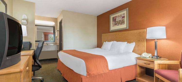 哥伦布博览会场温德姆戴斯酒店(Days Inn by Wyndham Columbus Fairgrounds)图片