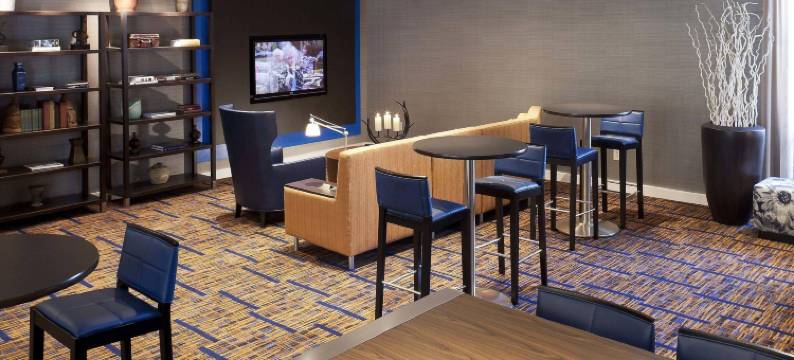 夏洛茨维尔大学医学中心万怡酒店(Courtyard Charlottesville - University Medical Center)图片