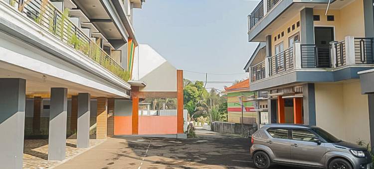 红多兹普拉斯酒店-西博戈高峰3号(RedDoorz Plus @ Cibogo Puncak 3)图片