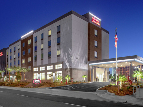 希尔顿欢朋酒店及套房-欧文橙县机场