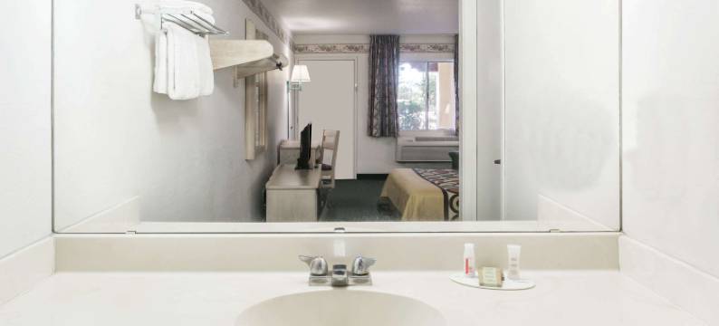 科通伍德速8酒店(Super 8 by Wyndham Cottonwood)图片