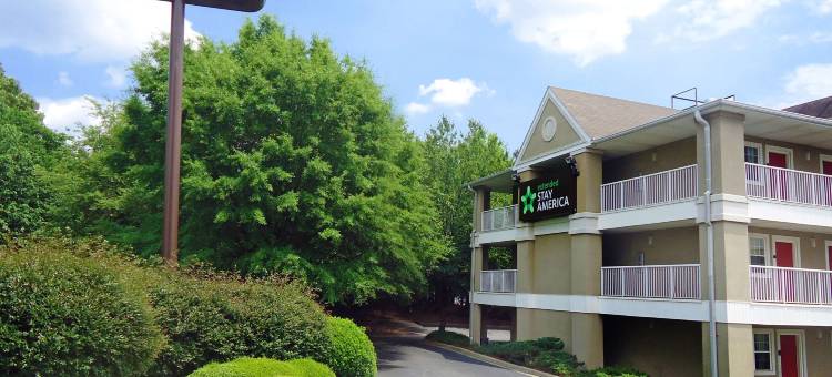 郊区工作室温斯顿塞勒姆靠近汉斯购物中心(Suburban Studios Winston-Salem Near Hanes Mall)图片